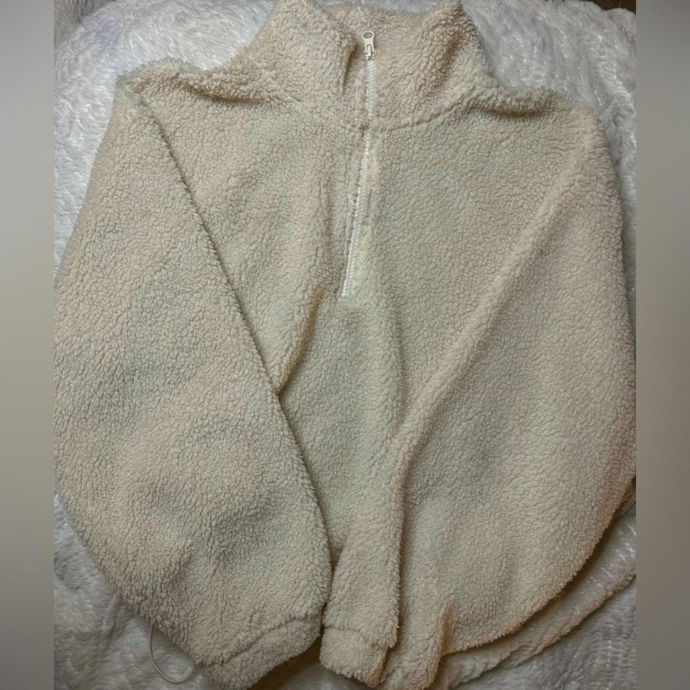 Cozy off white Sherpa Pullover